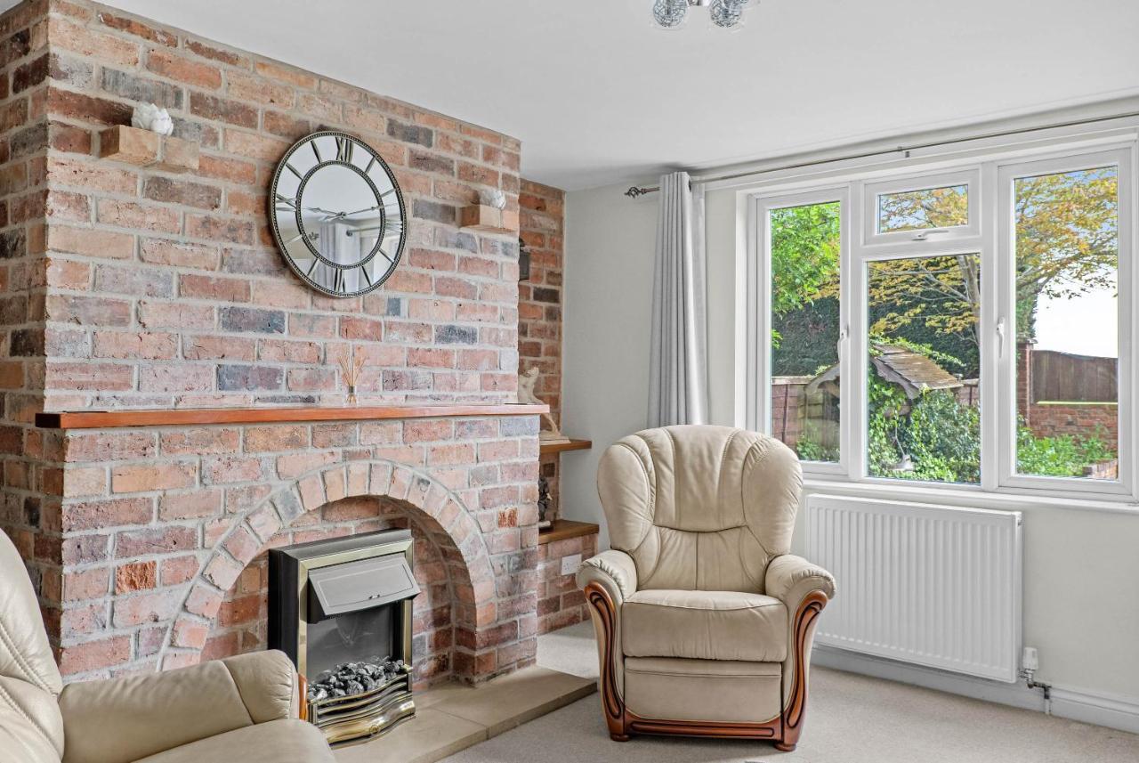 Wheelbarrow Cottage Bengeworth Экстерьер фото