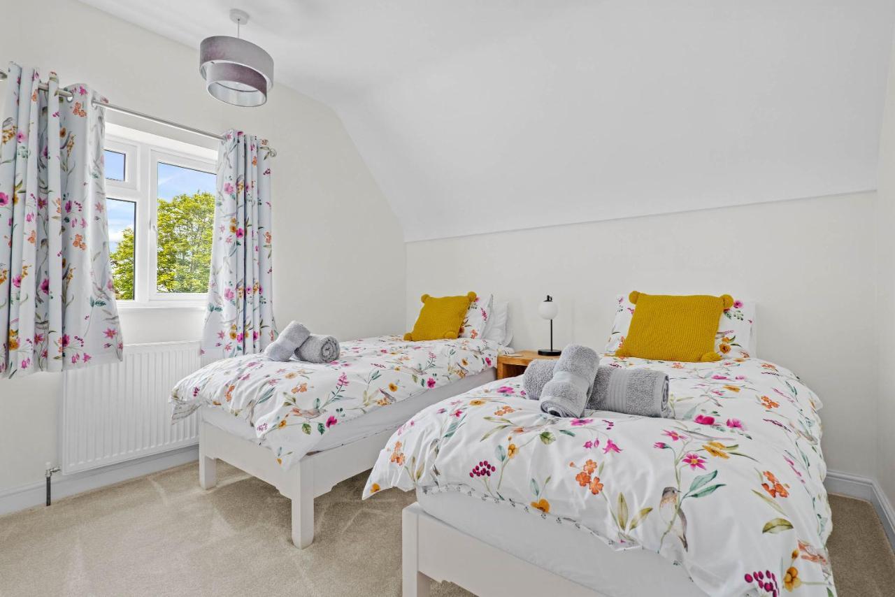 Wheelbarrow Cottage Bengeworth Экстерьер фото