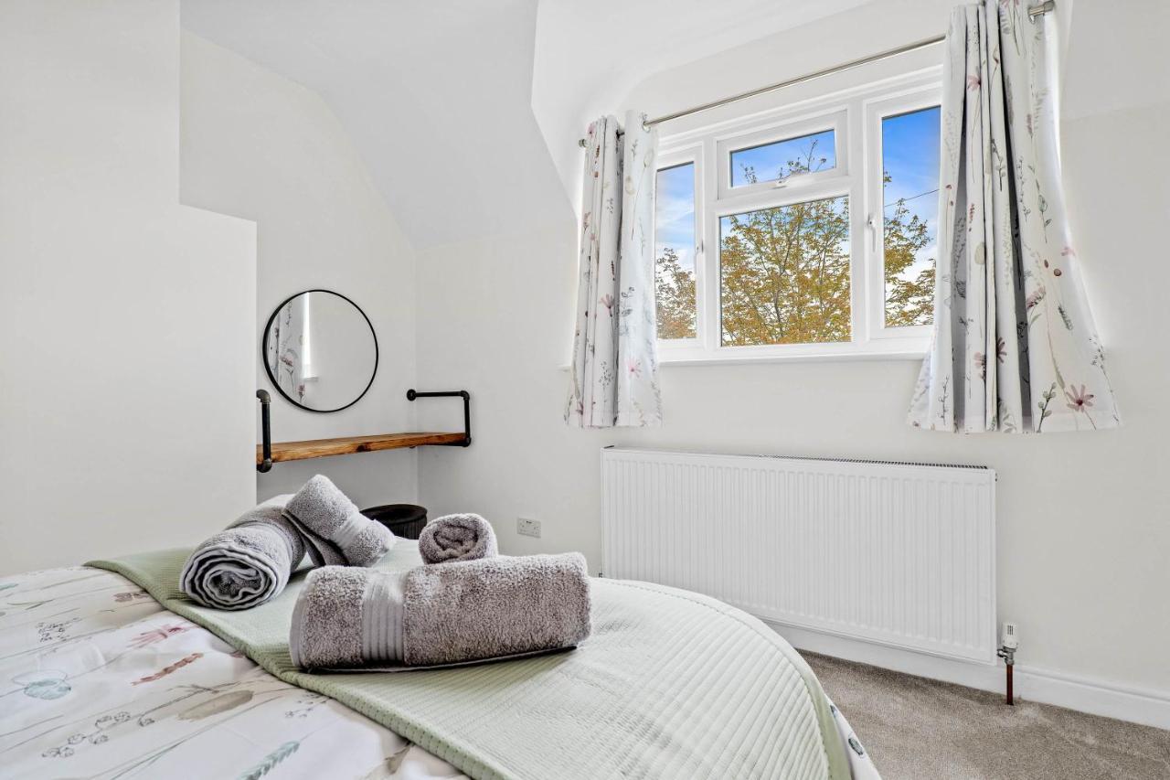 Wheelbarrow Cottage Bengeworth Экстерьер фото
