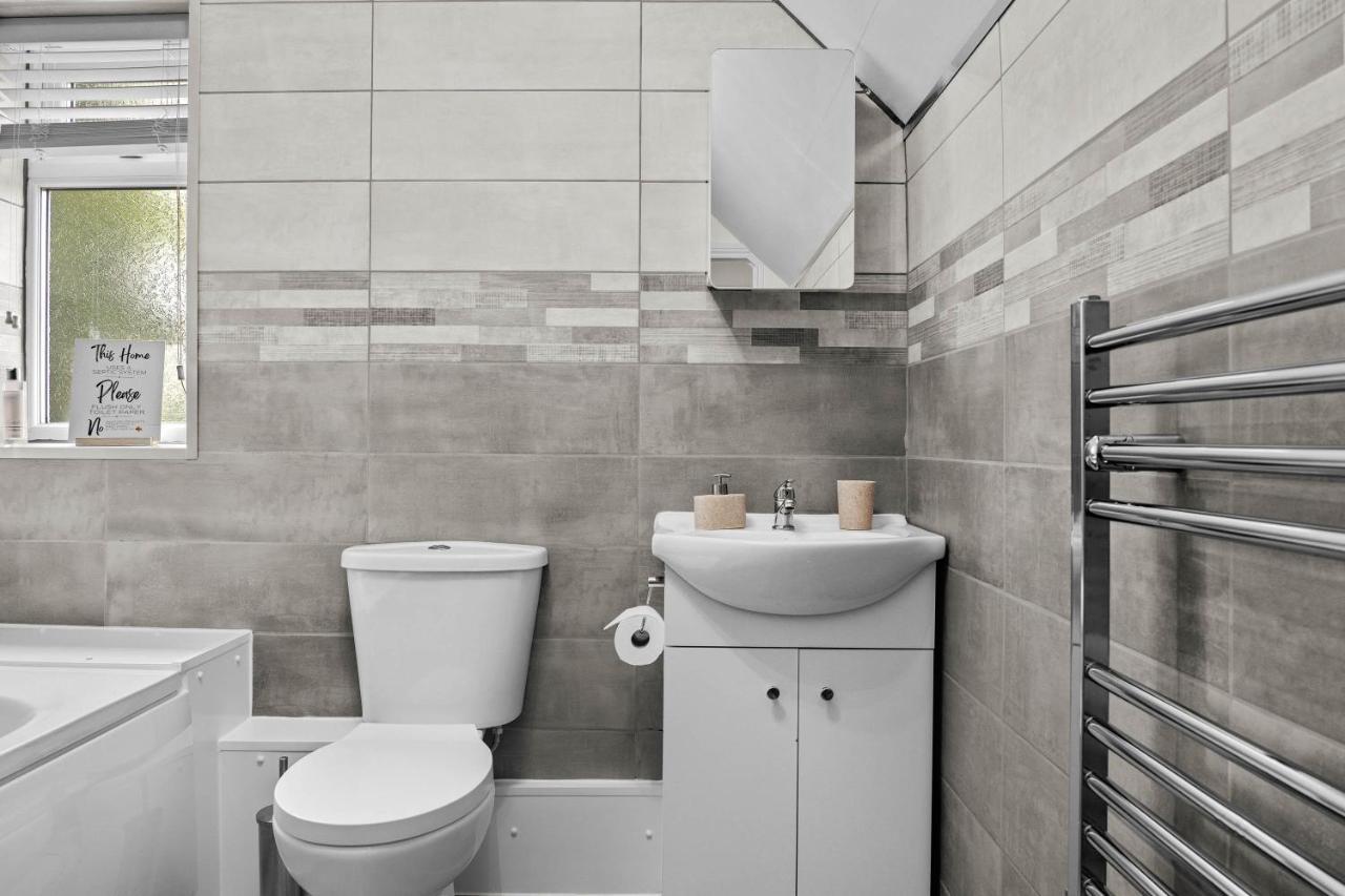 Wheelbarrow Cottage Bengeworth Экстерьер фото